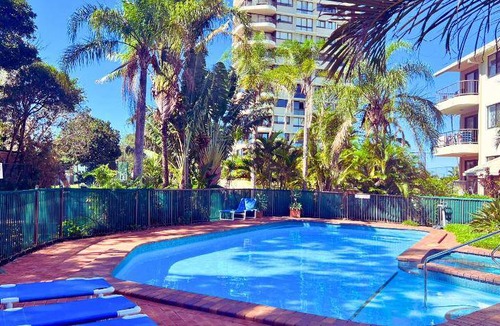Runaway Bay Apartment | 207 m² Serviced apartment ∙ 3 bedrooms ∙ 6 guests