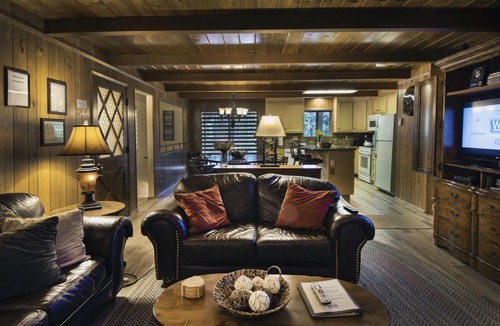 North Wawona House | (20B) We-Dunn-It (2 Bedrooms only) at The Redwoods In Yosemite