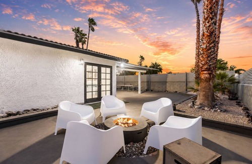 Racquet Club South House | 25% Off July! Perfect 4 Families -Pool, Jacuzzi*