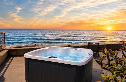Faria Beach House | 25% Off Sept 18-20 Water Front, Perfect 4 Families
