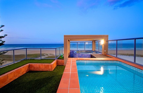 Mermaid Beach House | 273 m² House ∙ 4 bedrooms ∙ 8 guests