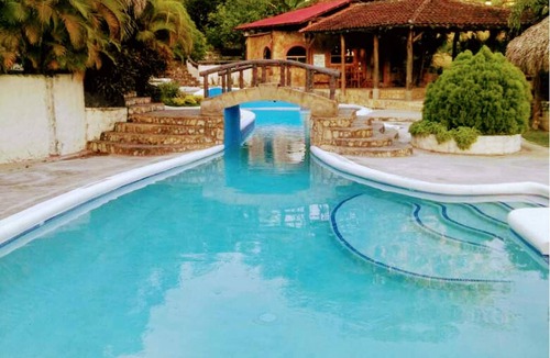 San Juan del Sur House | 2km from town fully equipped 2B/2B with Outdoor Jacuzzi and shared pool