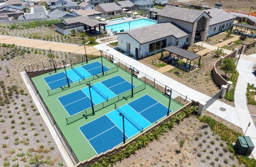Rancho Penasquitos Resort | 3 bed 2 room home deluxe resort living near Del Mar&Torrey Pines Beach!