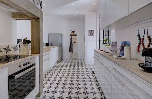 Lisbon Old Town Apartment | 3-Bedroom Apartment with River Views by LovelyStay