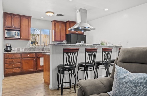 Pumpkin Center House | 3-bedroom Countryside Home in Bakersfield, Pet Friendly & close to Casino