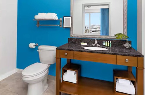 Las Vegas Strip Resort | 3 Bedroom Deluxe @ Margaritaville Desert Blue!