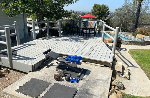 La Presa House | 3-bedroom house in Spring Valley with AC, pool, many outdoor spaces.