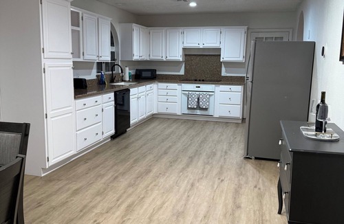 Sunrise Manor House | 3-bedroom house in terrific Las Vegas with AC