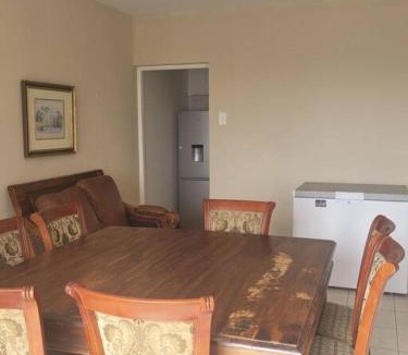 Wavecrest House | 3 bedroom house with parking