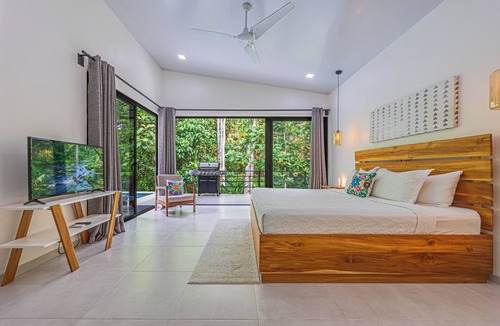 Uvita House | 3-bedroom modern house in amazing Uvita with AC