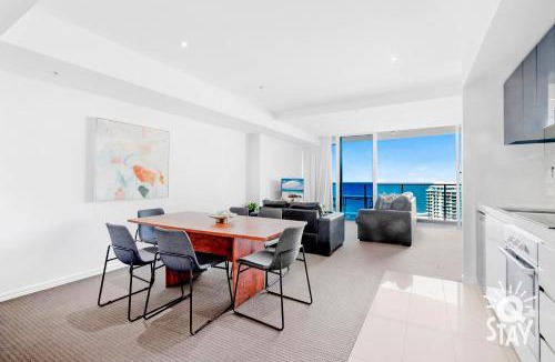 Surfers Paradise Apartment | 3 Bedroom Ocean Views on Level 29 at the H'Residences - Q Stay