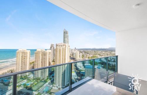 Surfers Paradise Apartment | 3 Bedroom Ocean Views on Level 29 at the H'Residences - Q Stay