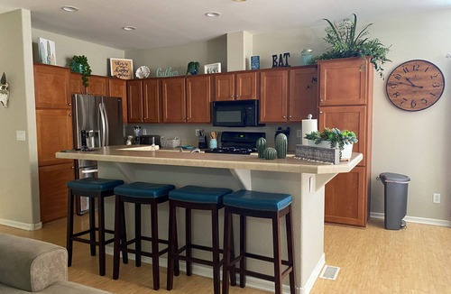 Needles House | 3 bedroom with den BBQ, Firepit, with WiFi, AC in awesome Needles