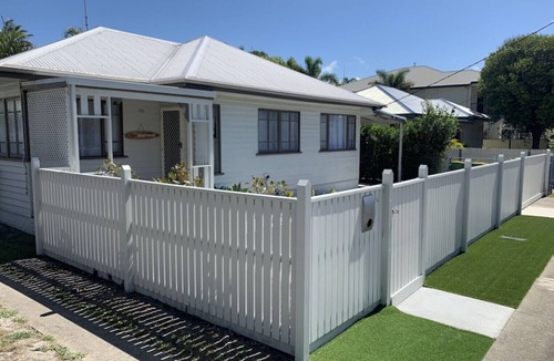 Labrador House | 3 month+ stays Gold Coast Broadwater Cottage