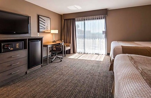 City of Industry Hotel | 3-Star Hotel ∙ Best Western Plus Executive Inn