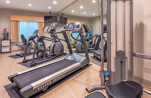 City of Industry Hotel | 3-Star Hotel ∙ Best Western Plus Executive Inn