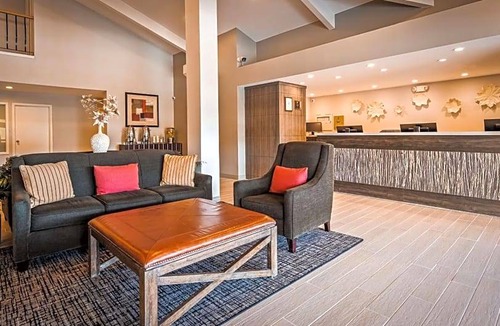 City of Industry Hotel | 3-Star Hotel ∙ Best Western Plus Executive Inn