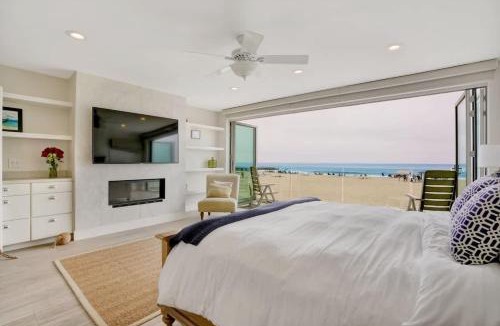 West Newport House | 3 Story Oceanfront with Incredible View Hot Tub home