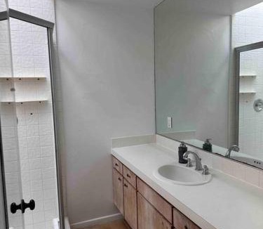 Central Malibu Apartment | 30 PCT OFF! Limited Time! Malibu Ocean Wave with King Bed, Walking to Beach and Hiking