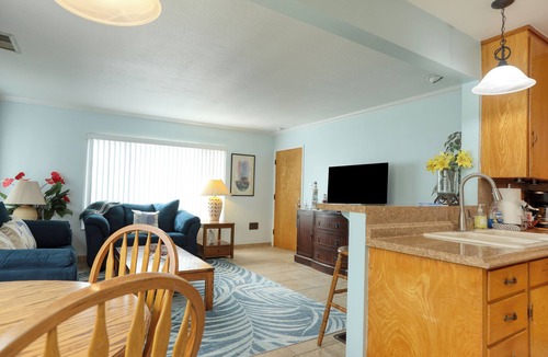 Downtown House | 331 San Luis Avenue: 2 BR, 1 BA Duplex in Pismo Beach, Sleeps 4