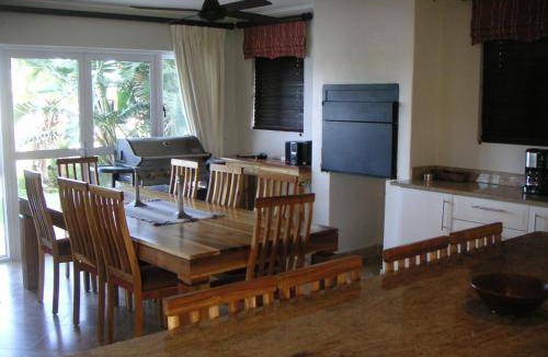 Marina Martinique House | 350 m² House ∙ 4 bedrooms ∙ 10 guests