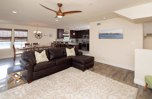 Downtown House | 366 San Luis Ave