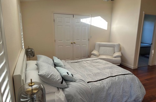Warner Springs House | 3BR Farmhouse Getaway, Group-Friendly, WiFi, AC, Trails