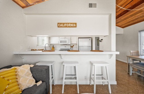 West Newport Apartment | 3BR Home Steps from Shops, Pier and Beach