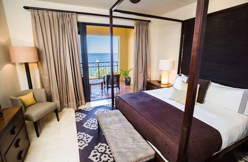 El Medano Ejidal Hotel | 3BR Plus | Hacienda Beach Club | Den for Downtime, Kids’ Fun, Beach-to-Town