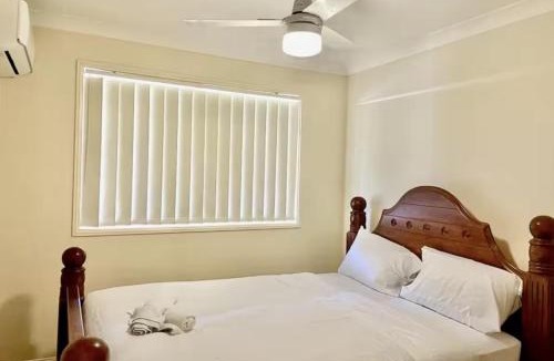 Raceview House | 4 Bedroom House ipswitch Near City