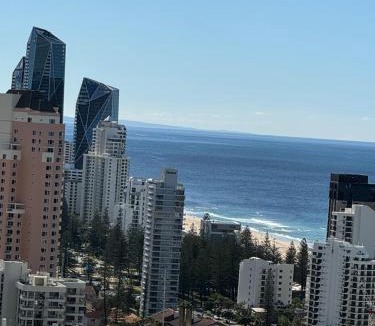 Broadbeach Apartment | 4 Bedroom Huge Sub Penthouse Oracle Level 31 Magnif VIEWS 260m2 Family Skyhome Sleeps 8 Adults and 2 Children, Sofa Bed Portacot, High Chair Central to Everything Resort Skyhome 5 STAR Luxury