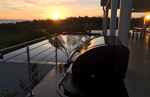 Sapphire Bay Villa | 4 Bedroom Pool Villa with Infinity Pool - Next to Love Island Season 7 Location