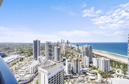 Broadbeach Apartment | 4 Bedroom Sub Penthouse High Floor, Ocean Views