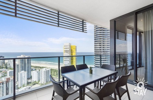 Broadbeach Apartment | 4 Bedroom Sub Penthouse High Floor, Ocean Views