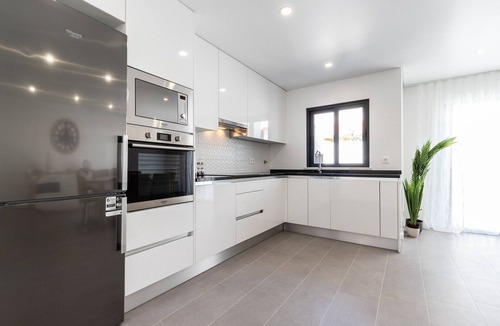 Manta Rota Ski Chalet | 4 bedroom villa with pool and in a condominium by AlgarveManta (6V4)