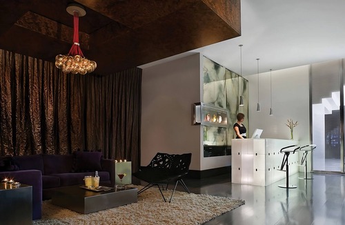 Gaslamp Quarter Hotel | 4 Family-friendly Units In the Heart of Downtown San Diego! Onsite Parking!