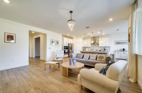 Peters House | 4 Mi to San Joaquin River: Manteca Home w/Patio!