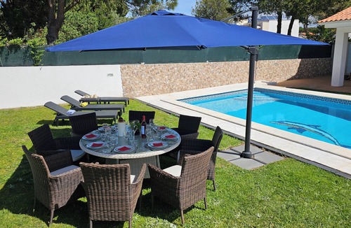 Castelo Villa | 4 suites, pool, direct beach access, Casa Rio/Dora by Sesimbra Sun Sea