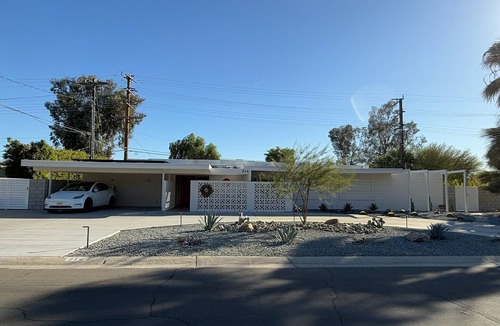 Palm Springs Villa | 4-Suite Mid-Century Luxe Retreat | Pool/Spa/EV