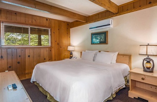 Bass Lake Hotel | 4 Units | Lakeside Escape with Breakfast (Select Stays), Near Yosemite Adventure