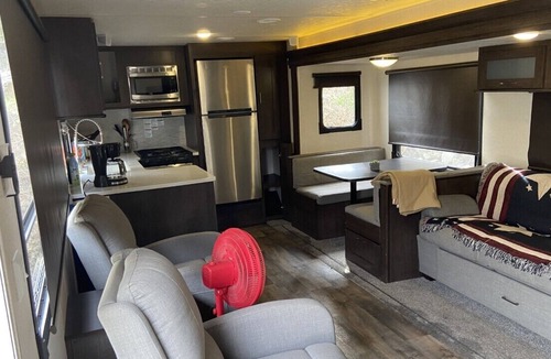 Frazier Park House | 40-foot Recreational Vehicle