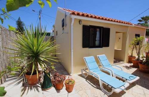 Praia das Macas Cottage | 450 Meters from the beach, Modern Cottage for 2.