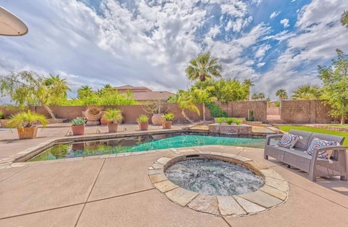 Las Vegas House | 4BR/3BA - Beautiful yard, Pool, Spa, BBall