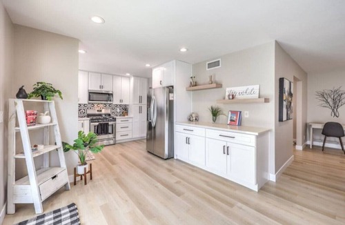 Spring Valley Apartment | 4BR, Heated Pool, Hot Tub, 10 Mins from STRIP