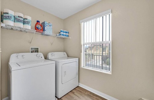 Las Vegas House | 4BR Vegas Home Pet Friendly Parking Near Strip