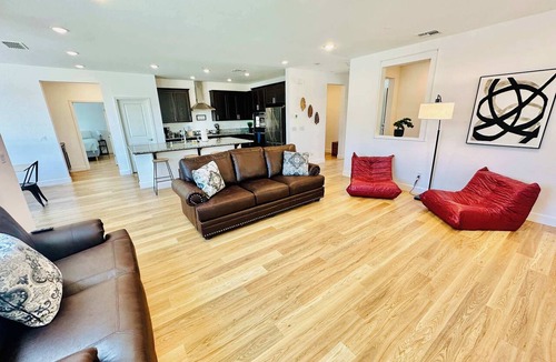 Lodi House | 5-Bedroom/3 Bath/Sleeps16