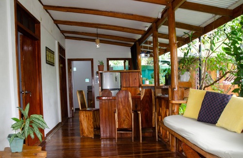 Puerto Viejo de Talamanca House | 5 min walk to town/beach Quaint 4 BR Eco Lodge