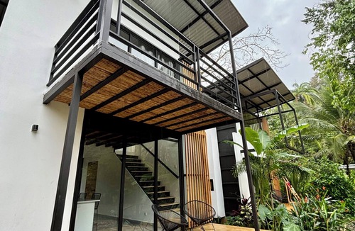 Puerto Viejo de Talamanca House | 5 min to Cocles Beach | Modern, Quiet Home with A/C Walk to Shops