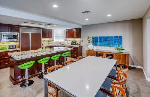 Cienega Springs House | 5 Star GORGEOUS RIVER FRONT HOME RIGHT ON THE WATER WITH DOCK! Parker Strip.