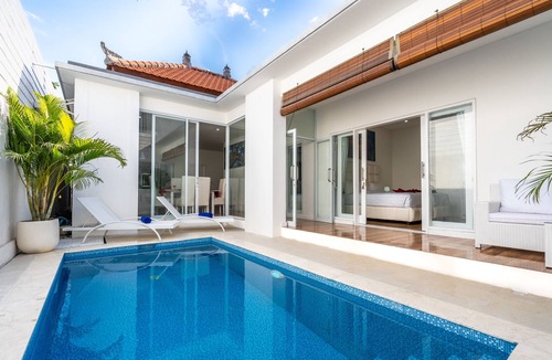 Sunset Road Villa | 5 star Luxury minimalist villa Nobu in Seminyak close to La Favela